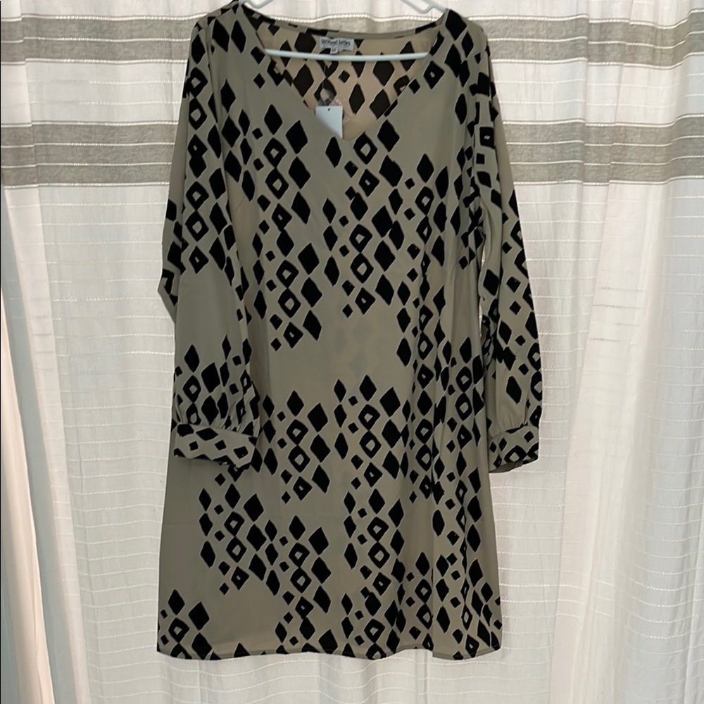 Black and Beige Dolman Sleeve Sheath Dress NWT XXL
